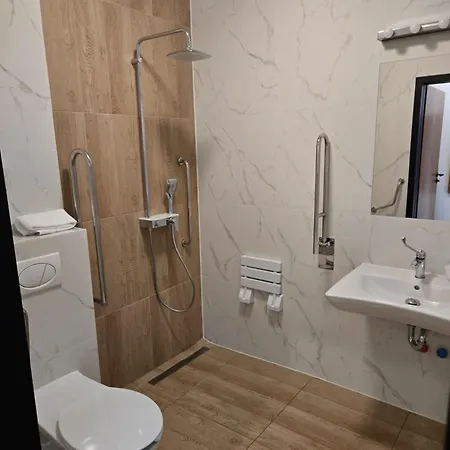 Vuelo - Shuttle Gratis 3* Pyrzowice